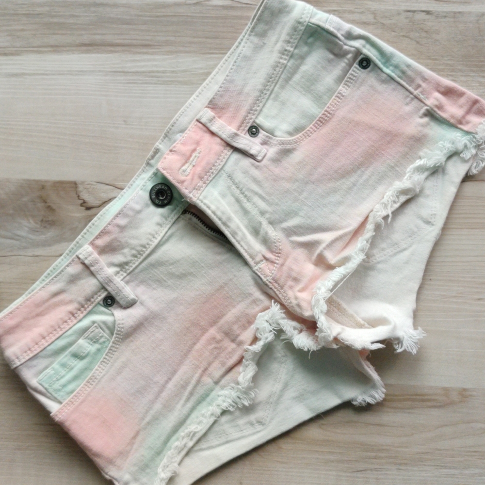 Tie dye short shorts